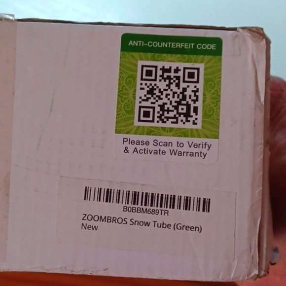 Zoombros  48 in. Inflatable Wear-Resistant Antifreeze Snow Tube with Han… - Picture 6 of 8